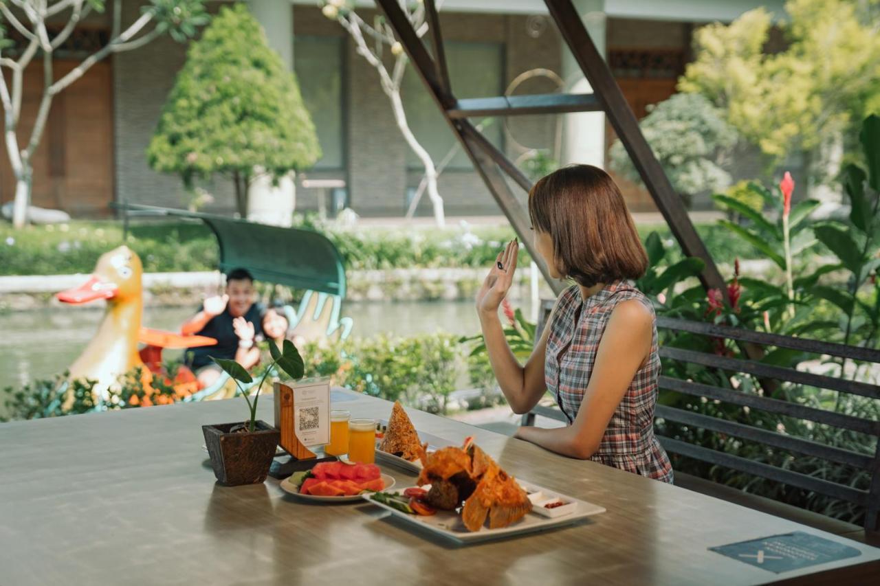 The Wujil Resort & Conventions Semarang Buitenkant foto