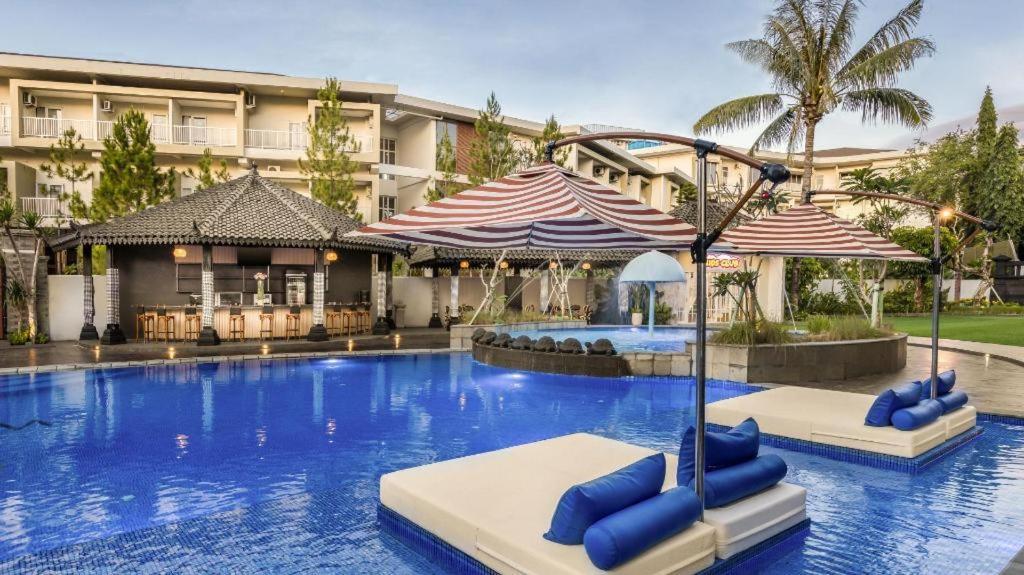 The Wujil Resort & Conventions Semarang Buitenkant foto