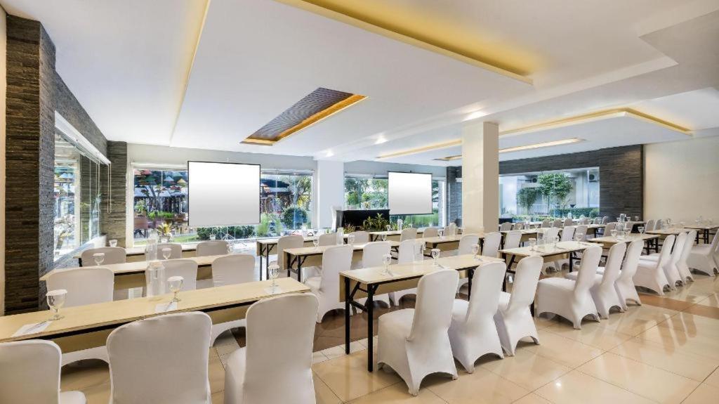 The Wujil Resort & Conventions Semarang Buitenkant foto