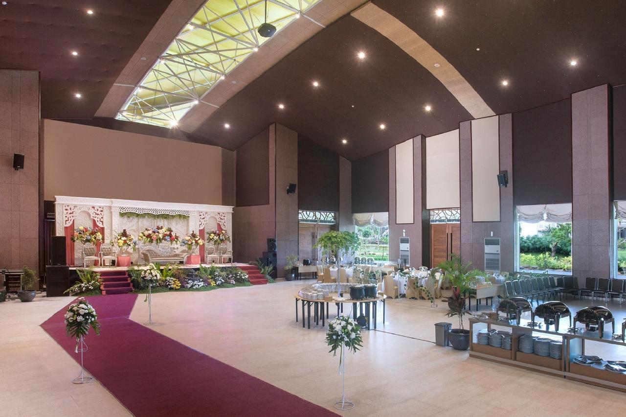 The Wujil Resort & Conventions Semarang Buitenkant foto