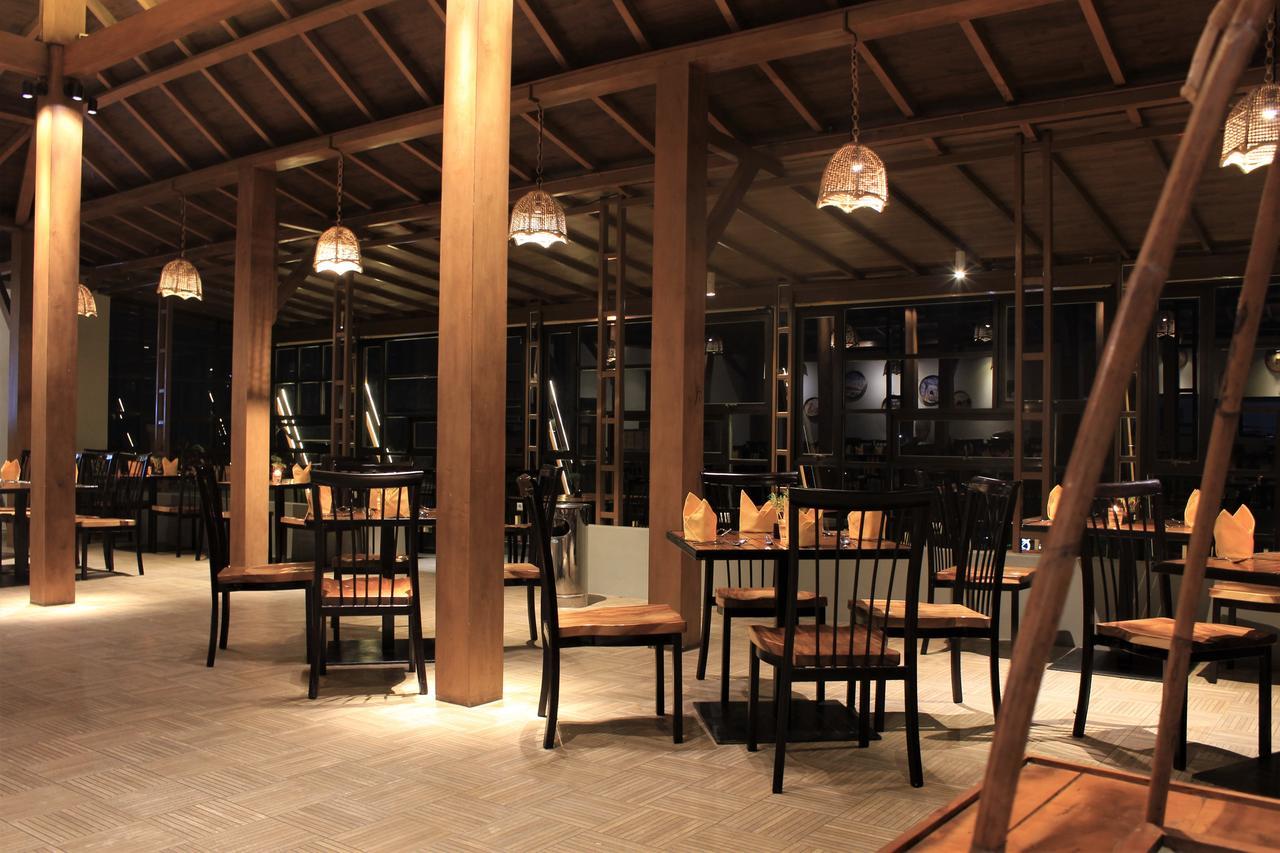 The Wujil Resort & Conventions Semarang Buitenkant foto